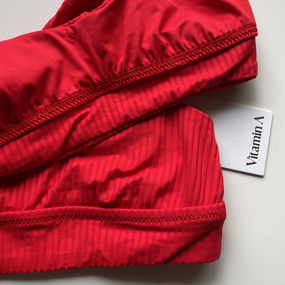 NWT Vitamin A Sienna scoopneck bikini swim top red 4/XS  6/S Plunge V bralette - Picture 7 of 11